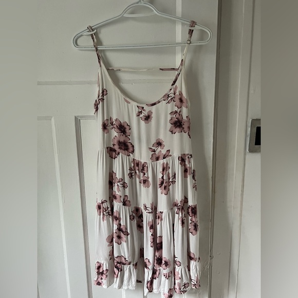 Brandy Melville Jada Dress - Picture 10 of 12